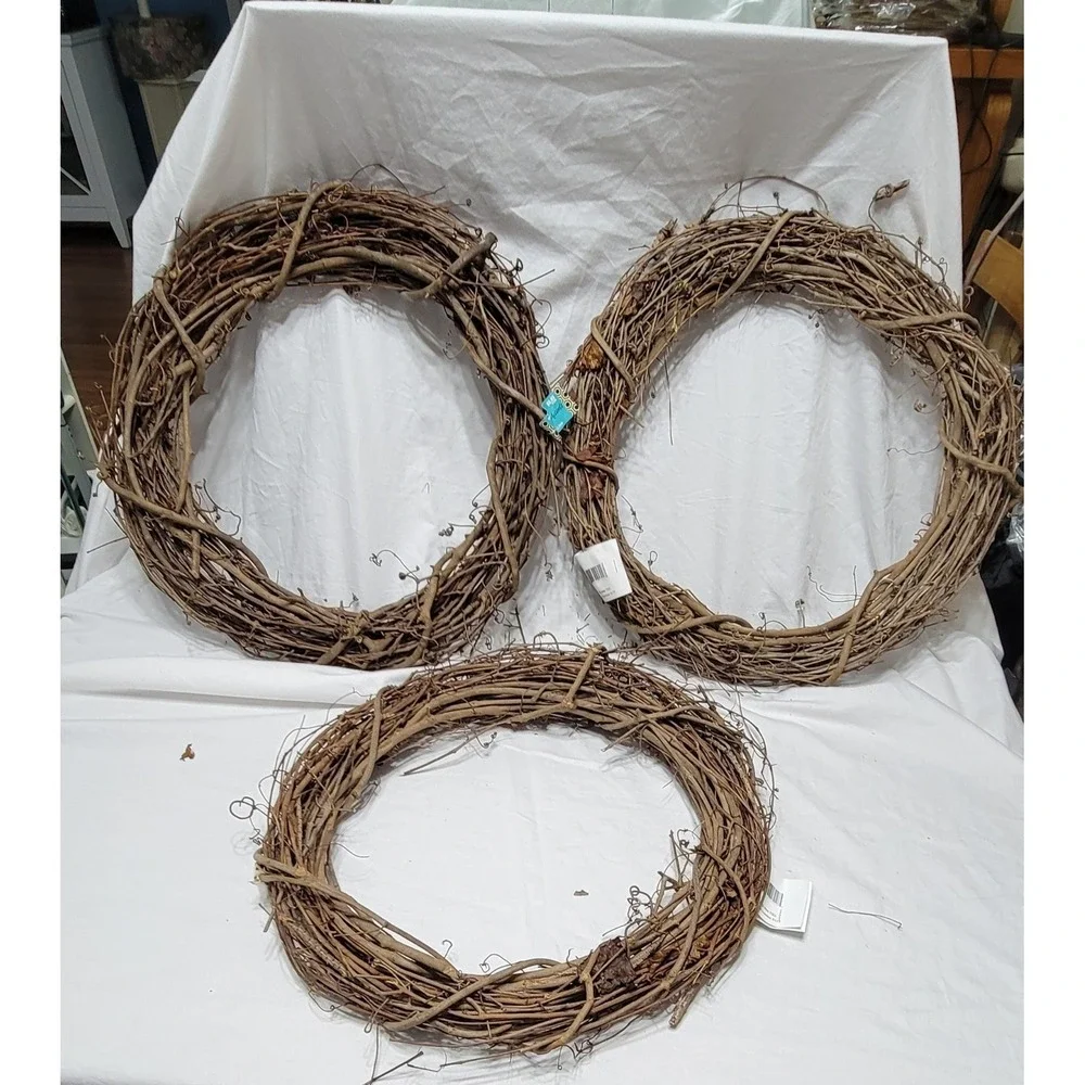 The Unbranded Brand natural base